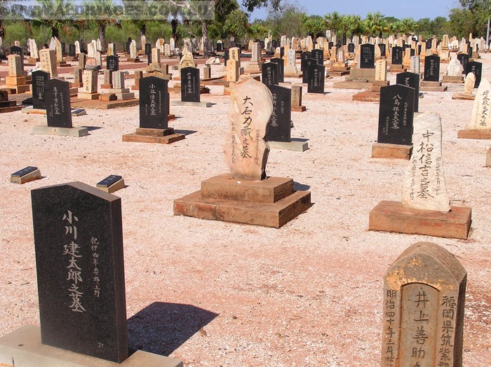 678x501 pixels (266K)